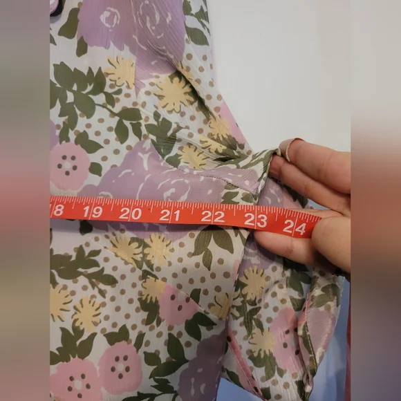 DONNKENNY Floral Women's Button Up Blouse - Pink, Green, And Yellow. - Picture 9 of 10